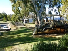 Dozer-and-Bailey-bridge
