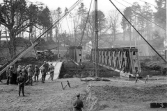 Bridge-building-WW2